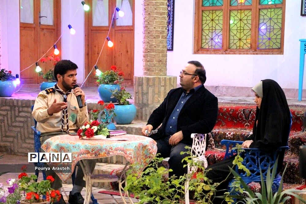 حضورپیشتازان سازمان دانش آموزی خراسان جنوبی دربرنامه زنده تلویزیونی ماه مهربانی