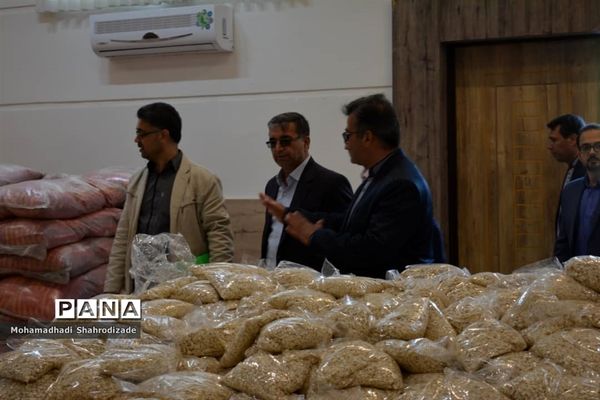 رزمایش همدلی فرهنگیان، اولیا و خیرین ناحیه یک مشهد