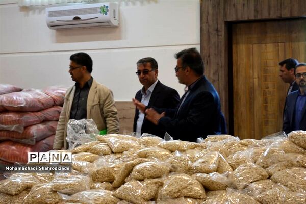 رزمایش همدلی فرهنگیان، اولیا و خیرین ناحیه یک مشهد