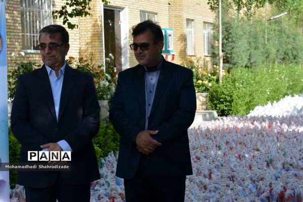 رزمایش همدلی فرهنگیان، اولیا و خیرین ناحیه یک مشهد