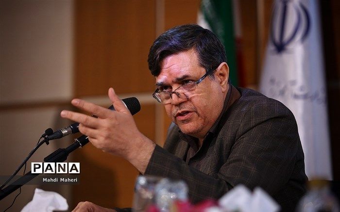 حسین خنیفر: موضوع افزایش سقف سنی ورود به دانشگاه فرهنگیان به 24 سال در حال بررسی است