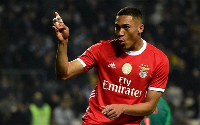 رقیب طارمی به حضور در منچستر یونایتد نزدیک شد