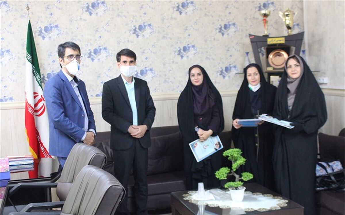 تجلیل از برگزیدگان استانی  جشنواره تدریس درس تفکر و زندگی در چهاردانگه