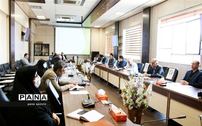 شروع فعالیت ستاد استانی ثبت نام دانش آموزان در سال تحصیلی ۱۴۰۰-۱۳۹۹