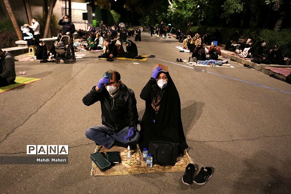 احیا شب نوزدهم ماه رمضان در دانشگاه تهران