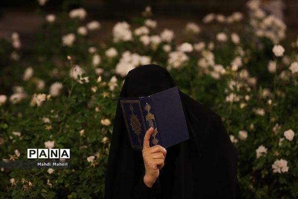 احیا شب نوزدهم ماه رمضان در دانشگاه تهران