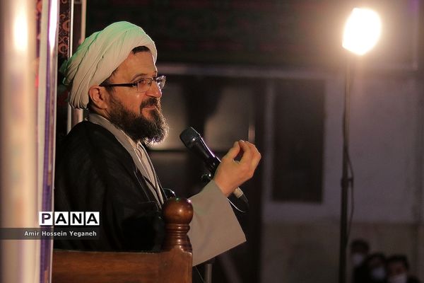 مراسم احیای شب نوزدهم ماه رمضان در مصلی بزرگ کیش