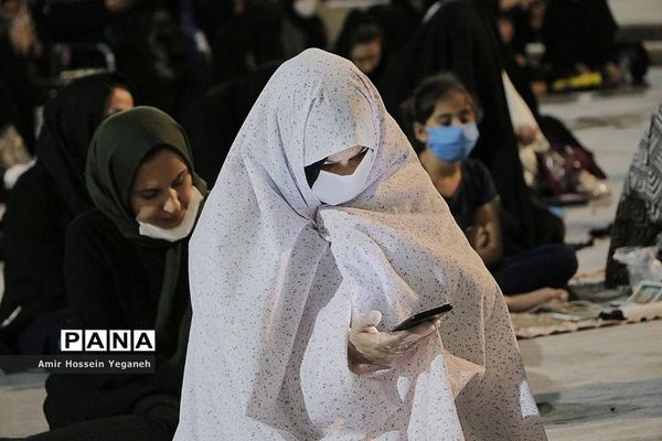 مراسم احیای شب نوزدهم ماه رمضان در مصلی بزرگ کیش