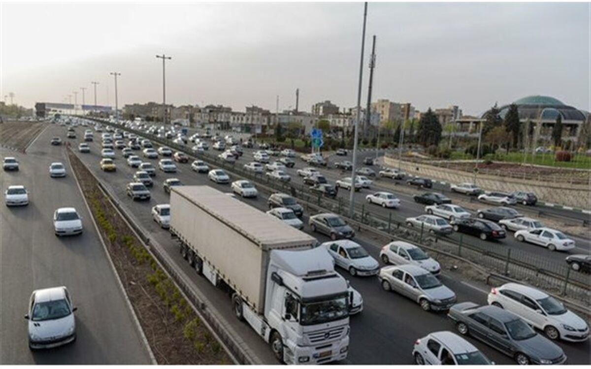 ترافیک در محورهای ورودی تهران سنگین است