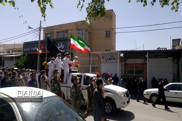 تشییع  ناوبان یکم شهید اسماعیل پور خسرو از شهدای ناو کُنارک در شهرستان داراب