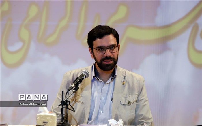 صمیمی: در زمان کرونا شش کارگروه مهم تشکیل دادیم