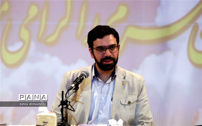 صمیمی: در زمان کرونا شش کارگروه مهم تشکیل دادیم