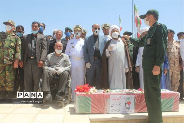 تشییع ناوبان یکم شهید اسماعیل پور خسرو از شهدای ناو کُنارک در شهرستان داراب -2