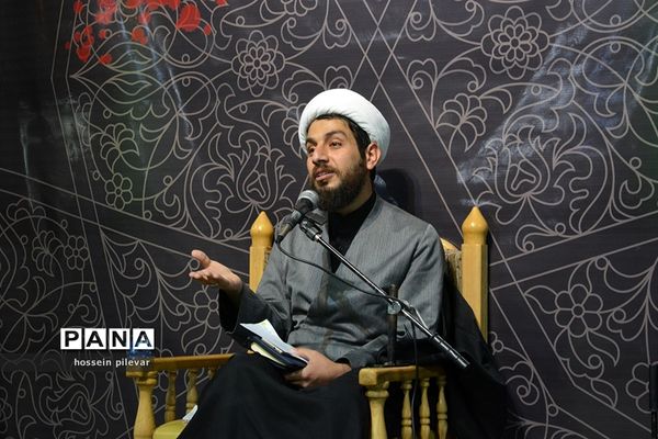 مراسم عزاداری شب بیست و یکم ماه مبارک رمضان در مسجد امام حسین (ع) در بیرجند