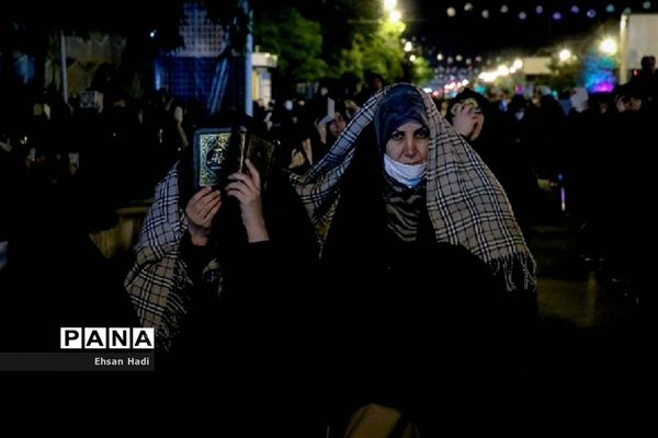 مراسم احیای شب ۲۱ رمضان در خیابان های مشهد