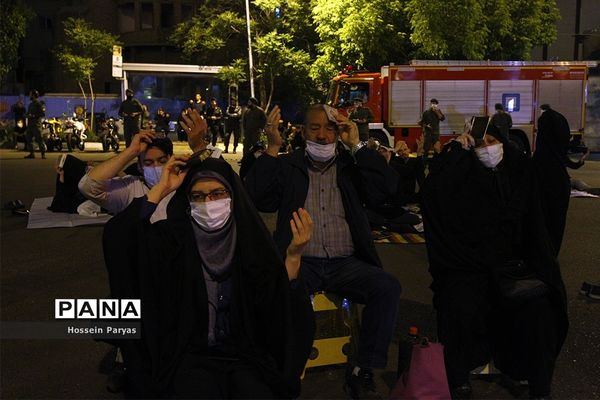 احیای شب بیست و یکم ماه رمضان در تهران