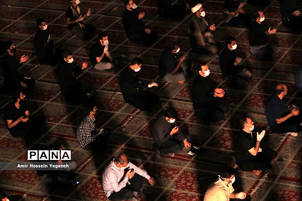مراسم احیای شب بیست و یکم  ماه رمضان در مصلی بزرگ کیش