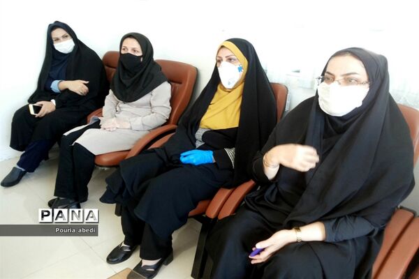 بازدید معاون پرورشی و فرهنگی اداره‌کل آموزش و پرورش استان بوشهر از مرکز مشاوره مهر دانش آموزی شهرستان بوشهر