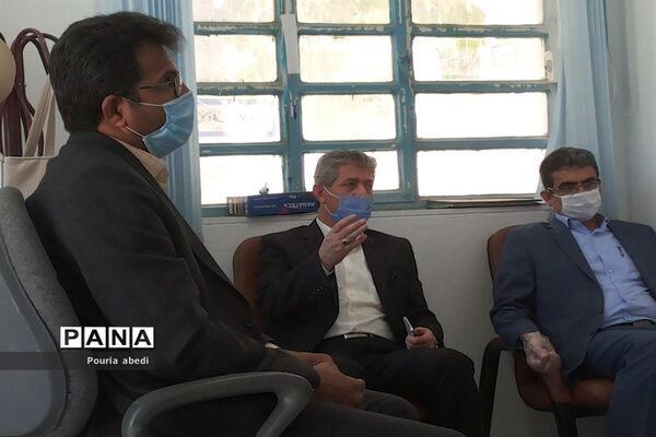 بازدید معاون پرورشی و فرهنگی اداره‌کل آموزش و پرورش استان بوشهر از مرکز مشاوره مهر دانش آموزی شهرستان بوشهر