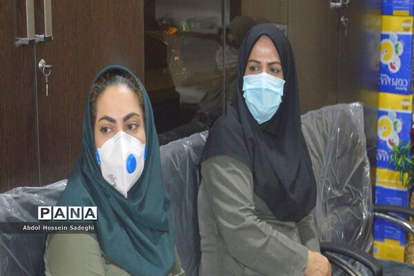 جلسه شورای دبیران دبیرستان شهیده سهام خیام  بوشهر