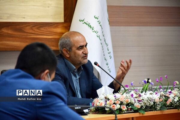 برگزارى جلسه کمیته رسیدگی  به جعل اسناد اداره‌کل آموزش و پرورش آذربایجان شرقى