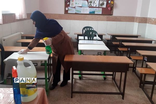 حضور داوطلبانه دانش‌آموزان منطقه 13 در کلاس درس