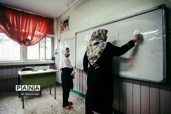 بازگشایی موقت مدارس