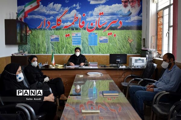 حضور دانش‌آموزان و معلمان در مدارس در روزهای کرونایی گله‌دار