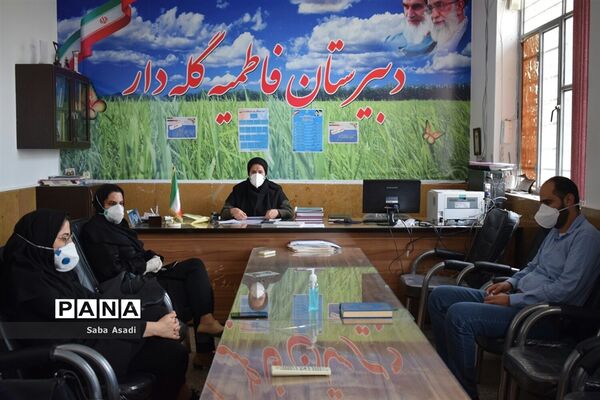 حضور دانش‌آموزان و معلمان در مدارس در روزهای کرونایی گله‌دار