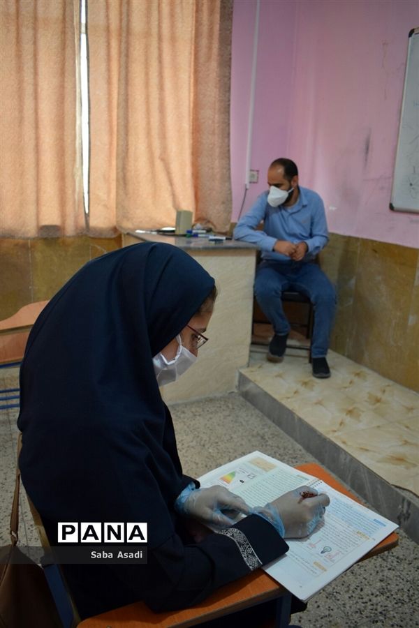 حضور دانش‌آموزان و معلمان در مدارس در روزهای کرونایی گله‌دار