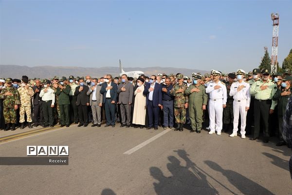 استقبال از شهدای ناوچه کنارک در شیراز