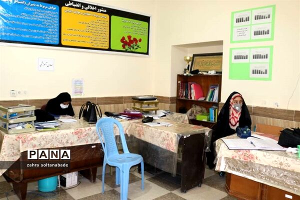 بازدید نماینده دانش آموزان سیستان و بلوچستان از مدارس با هدف بررسی رعایت پروتکل های بهداشتی و فاصله گذاری اجتماعی