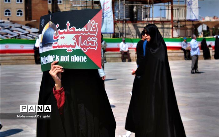 روز جهانی قدس نماد تفوق عزت بر ذلت و مقاومت بر سازش است