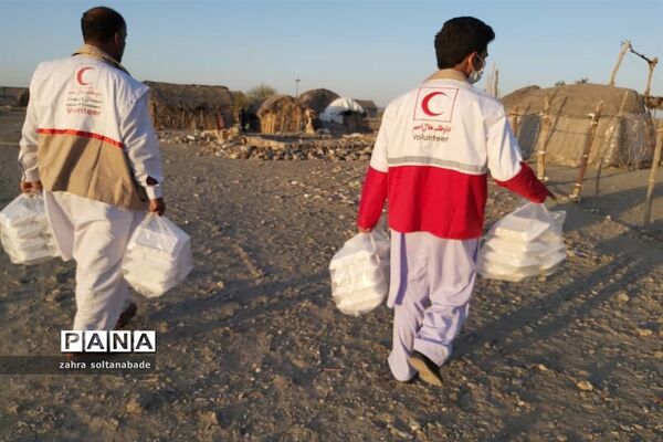 طبخ و توزیع یک هزار پرس غذای گرم میان نیازمندان جنوب سیستان و بلوچستان