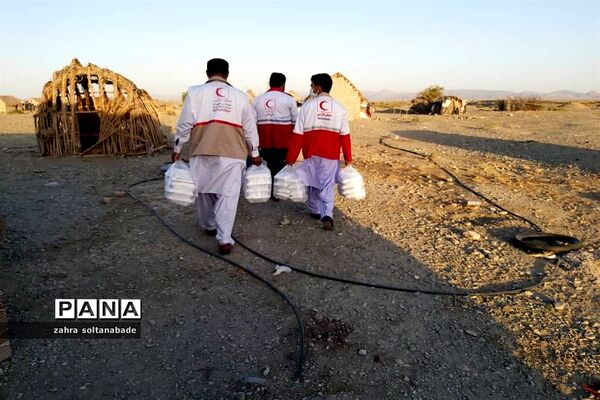 طبخ و توزیع یک هزار پرس غذای گرم میان نیازمندان جنوب سیستان و بلوچستان
