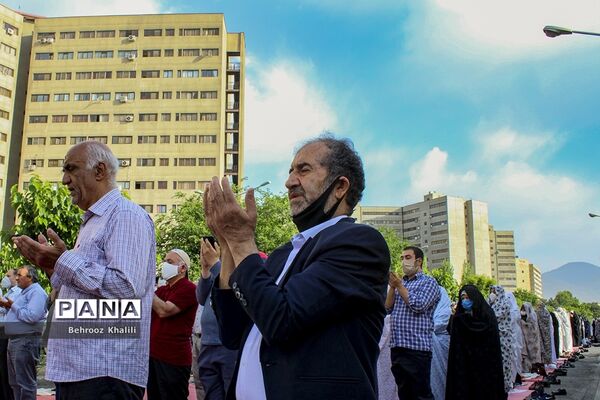 اقامه نماز عید سعید فطر در شهرک اکباتان