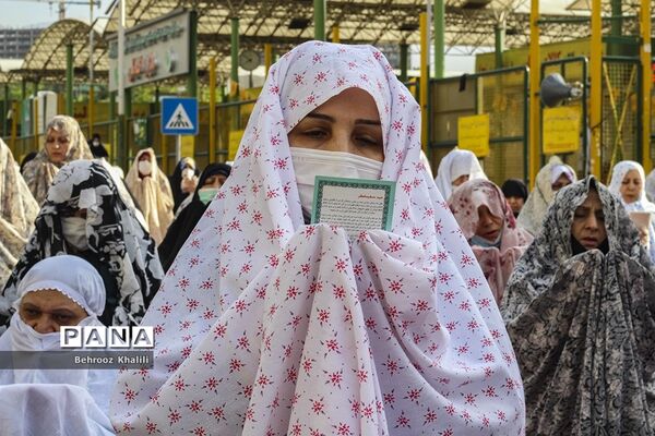 اقامه نماز عید سعید فطر در شهرک اکباتان