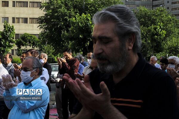 اقامه نماز عید سعید فطر در شهرک اکباتان