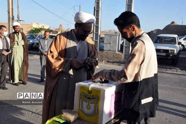 اقامه نماز عیدسعید فطر در شهرستان خوسف استان خراسان جنوبی