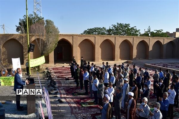 نماز عید سعید فطر در بهاباد