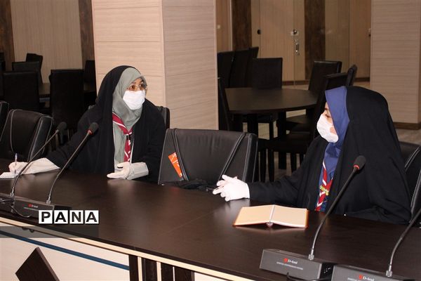 جلسه هم اندیشی کارشناسان و مربیان سازمان دانش‌آموزی استان البرز