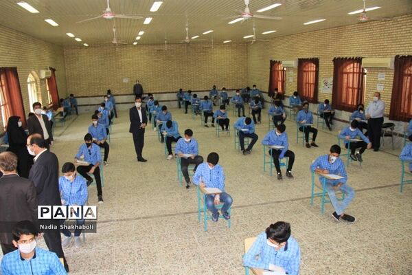 بازدید مدیرکل آموزش و پرورش استان بوشهر از حوزه‌های امتحانی