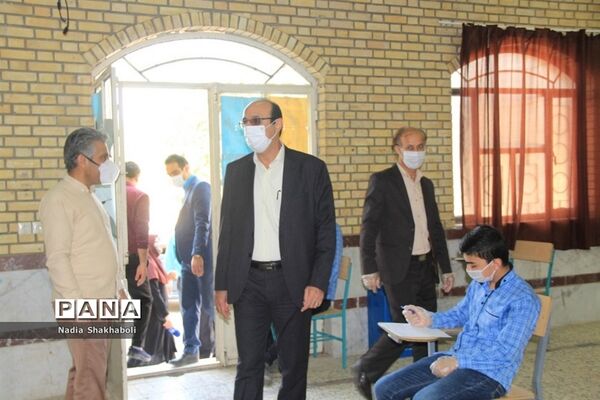 بازدید مدیرکل آموزش و پرورش استان بوشهر از حوزه‌های امتحانی