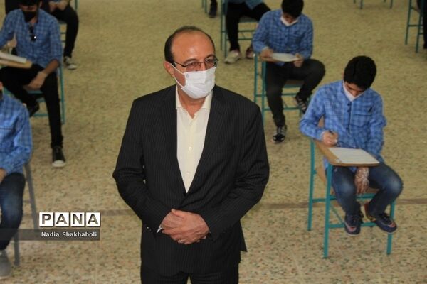 بازدید مدیرکل آموزش و پرورش استان بوشهر از حوزه‌های امتحانی