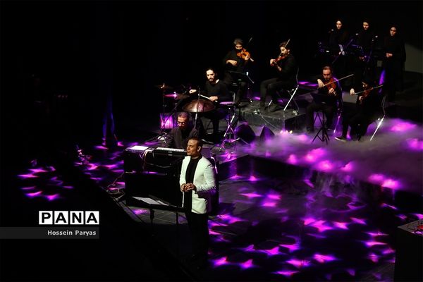 کنسرت آنلاین علیرضا قربانی