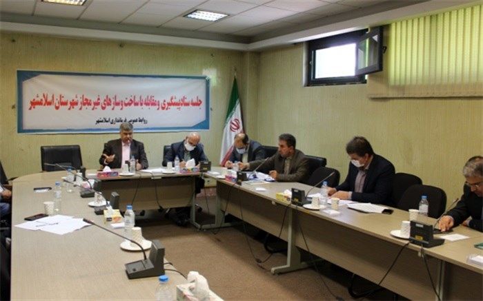 در عمل نشان دهیم مدیر نظام اسلامی هستیم و صندلی مسئولیت را بدون دلیل اشغال نکنیم