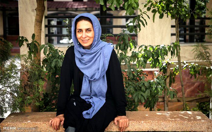 مریم کاظمی:«تئاتر آنلاین»، بچه متولد شده این روزهای ماست؛ چرا رهایش کنیم؟
