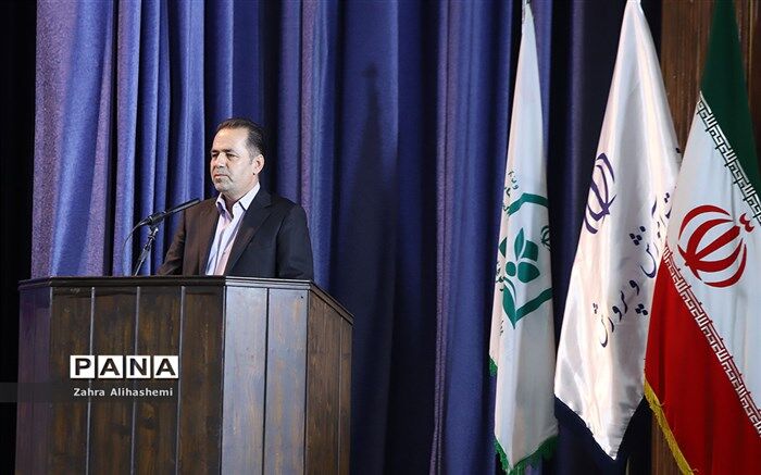 بهارلو: شرح شغل ها باید مورد بازنگری قرار بگیرد