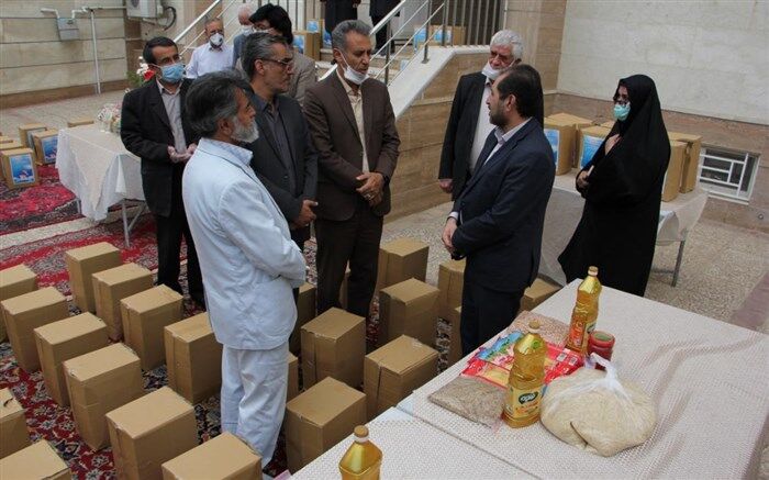 توزیع 400 بسته حمایتی توسط مدارس غیردولتی استان فارس در بین دانش‌آموزان شیرازی