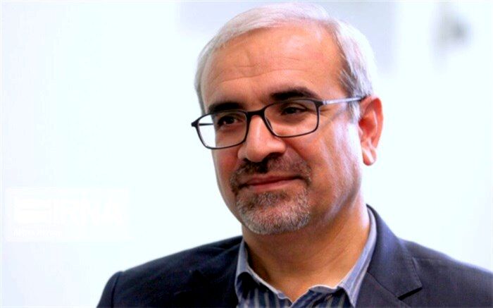 فارغ از نگاه‌های سیاسی برای حل مشکلات بوشهر باید گام برداریم